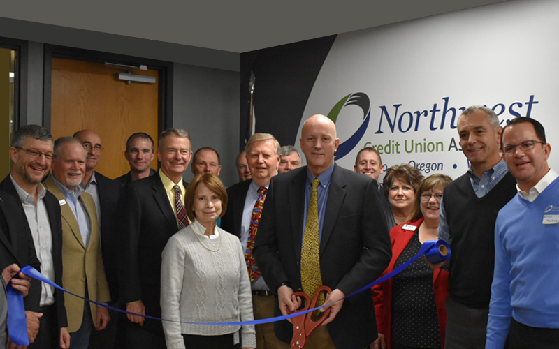 Picture of Idaho open house ribbon cutting